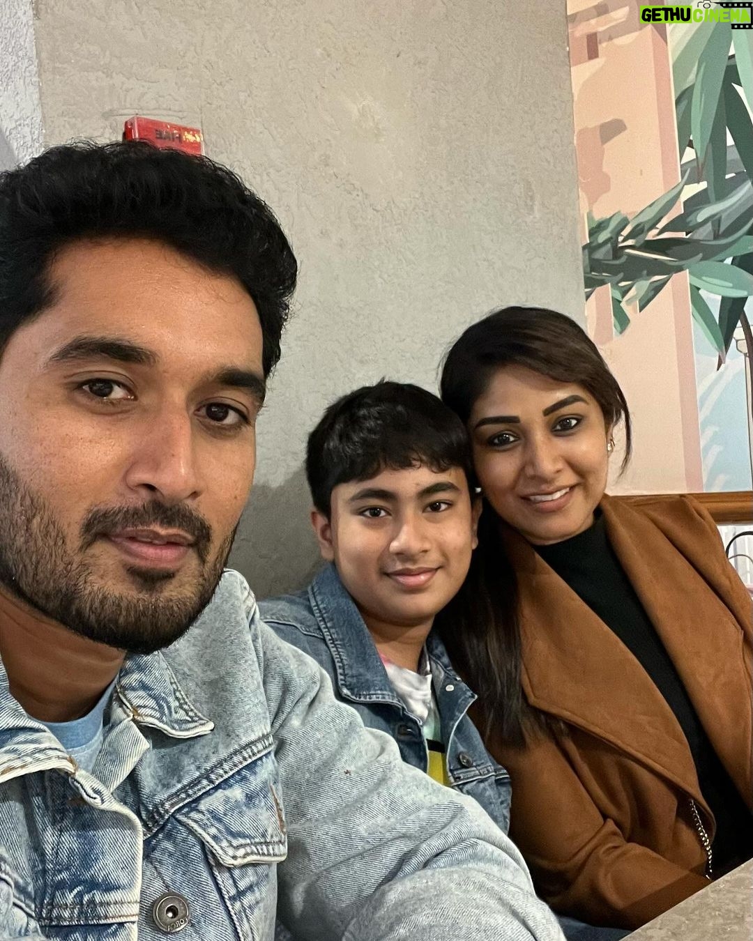 Manjula Paritala Instagram - Wishing all my dears a HAPPY NEW YEAR 2024🥳 @paritala_manjula_official @akshajomkar #newyear #newstart