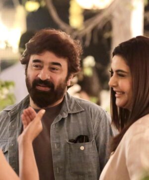 Mansha Pasha Instagram - Love all around ❤️