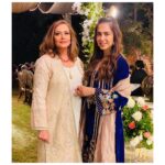 Mansha Pasha Instagram - Many happy returns to my Uber chic mom in law ❤️ Ab kuch arsay Pakistan mein bhi raha Karein 🙏😉 Love u lots ❤️ happy birthday 🎂