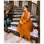 Mansha Pasha Instagram - A starry night 🌌 @demesne_couture x @obaidatique x @esfirjewels x @adil_khan28 @beenishparvez_official @nabila_salon