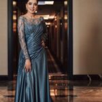 Mansha Pasha Instagram - We can’t get over this customised look we designed for IPPA’s Style Icon of the Year, Mansha Pasha. Wishing her all the best for her upcoming film ‘Kahay Dil Jidhar’ ⭐️ 👗: @ayesmodacouture 🧚‍♀️: @sananver 💄: @ahmetaydenizmakeup 💇‍♀️: @ibrahimyigitalphair 💎: @allurebymht 📸: @mucahitguneyofficial @ManshaPasha #ManshaPasha #ayesmodahautecouture #KahayDilJidhar