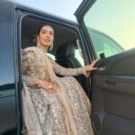 Mansha Pasha Instagram - It ain’t easy being a runaway bride 👰‍♀️