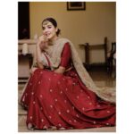 Mansha Pasha Instagram - Wedding season @mehr.saad @omorose.couture @beenishparvez_official