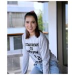Mansha Pasha Instagram - Casual days @evoletofficialshop