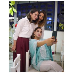 Mansha Pasha Instagram - Thank you all for the wonderful wishes on my birthday.
It’s a special day as are all days that one gets to spend with those they love. ❤️

Special shout-out to @asmadurrani who was dearly missed (and who gifted the beautiful cake) and @hijabtufail who asked for many many photos that are duly provided courtesy @adil_khan28