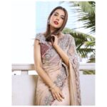 Mansha Pasha Instagram - Love this gorgeous saree! Tena u are amazing 😘 @tenadurrani @allurebymht @nabila_salon @adil_khan28