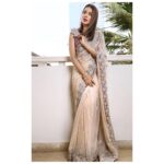 Mansha Pasha Instagram - Love this gorgeous saree! Tena u are amazing 😘 @tenadurrani @allurebymht @nabila_salon @adil_khan28