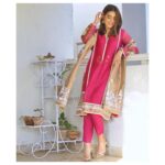 Mansha Pasha Instagram - All dressed up and ready for Jeeto Pakistan @nidaazweratelier @sananver @allurebymht @beenishparvez_official @adil_khan28