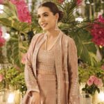 Mansha Pasha Instagram - Piru and Azeemah ki shaadi Outfit @zuribyzainab styled by @ebrahimjaliawala in @kohar_jewel MUA @ajay_stylist @nabila_salon