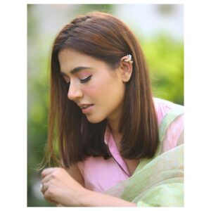Mansha Pasha Instagram - Hot days call for a summer saree! 

Styled by @sanaparekh in @sanas.pk
HMU @beenishparvez_official
Shot by @adil_khan28