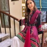 Mansha Pasha Instagram – Some more from the day

Outfit @farahtalibaziz