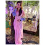 Mansha Pasha Instagram - Classy but sassy! Styled by @sanaparekh in @crazycloset92 @sanas.pk @esfirjewels HMU @honeymakeupartist0109 @nabila_salon