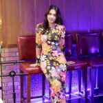 Mansha Pasha Instagram - I am a flower 🌸