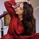 Mansha Pasha Instagram - Live ‘hair’ and there as well 😊