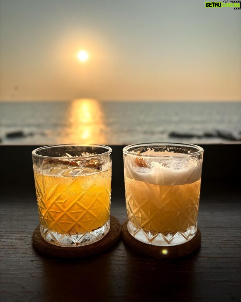 Mansi Srivastava Instagram - Witnessing the last sunset of 2023 together. . . . . . . . #manka #yearend #bye2023 #couplegoals