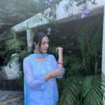 Mansi Srivastava Instagram – Bridesmaid pov: 
Jaldi  se photo kheechwa leti hu fir bride bula legi 😅😂🥹