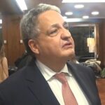 Manuel Pinto Coelho Instagram - No evento de lançamento do meu mais recente livro "Como Viver Sem Diabetes", o Dr. Paulo Macedo, ex-ministro da Saúde, que nos agraciou com a sua presença, teceu um curto mas valioso comentário. @leya_portugal @oficinadolivro @canal_sergiotavares2 Livraria Buchholz