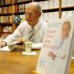 Manuel Pinto Coelho Instagram - A LeYa / Oficina do Livro agradece a todos os presentes na sessão de lançamento do livro "Como Viver Sem Diabetes" do Doutor Manuel Pinto Coelho, no passado dia 24 de outubro, na livraria Buchholz. Já pode adquirir o seu exemplar nas livrarias e leyaonline.com. #LeYa #OficinadoLivro #ComoViverSemDiabetes #DoutorManuelPintoCoelho #Novidade