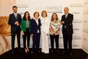 Manuel Pinto Coelho Instagram - Na conferência de L’Oréal Paris “A idade é uma escolha” em 2016 com @daniel__oliveira, Margarida Condado, Simone de Oliveira, @janefonda , @mariaelisarogado e @doutor_pintocoelho em Lisboa.