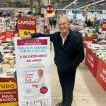 Manuel Pinto Coelho Instagram - Que tarde memorável passei hoje no Continente de Vila Nova de Gaia! É sempre um prazer partilhar momentos como este, onde tive a oportunidade de autografar o meu livro "Como Viver Sem Diabetes" e conversar com tantos de vós sobre caminhos para uma vida mais saudável. Sinto-me grato por cada conversa, cada sorriso trocado e cada livro que agora leva um pouco do meu conhecimento e da minha paixão pela saúde. Espero que cada página vos inspire a abraçar um estilo de vida mais consciente e preventivo. Até à próxima! @leya_portugal @oficinadolivro #Saude #BemEstar #ViverSemDiabetes Hipermercado Continente (GaiaShopping)