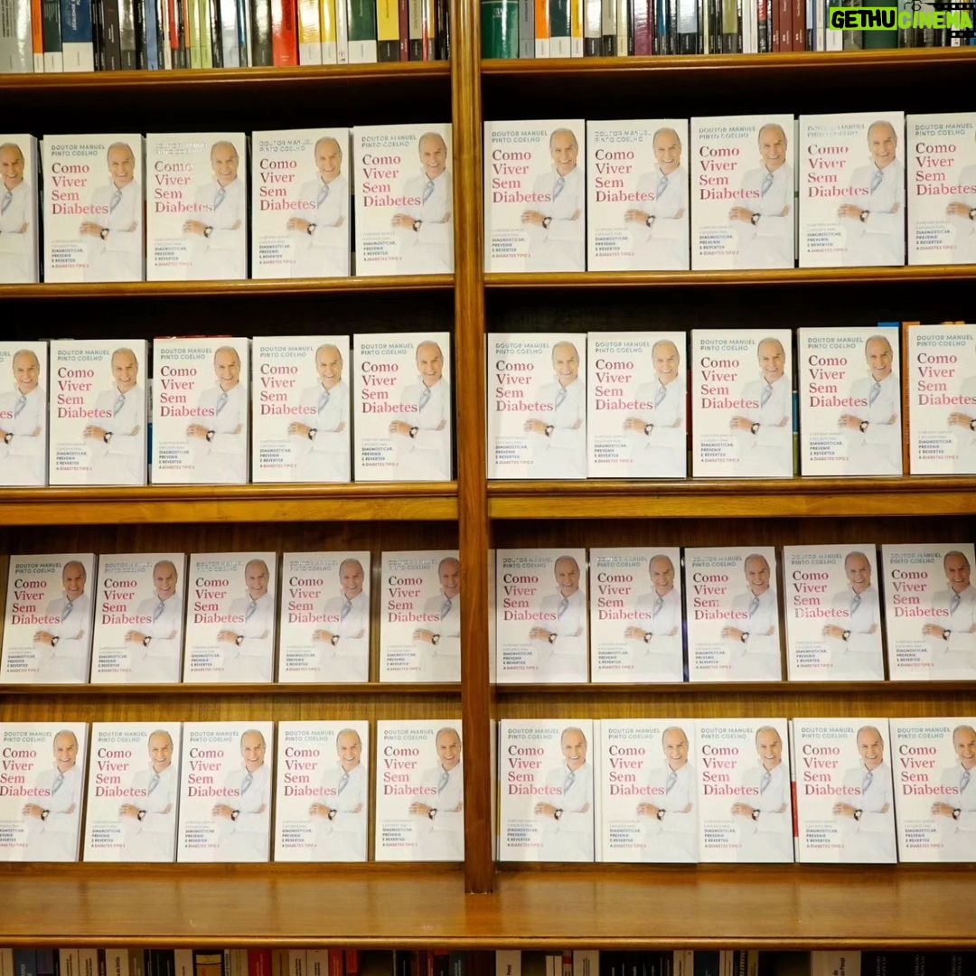 Manuel Pinto Coelho Instagram - A LeYa / Oficina do Livro agradece a todos os presentes na sessão de lançamento do livro "Como Viver Sem Diabetes" do Doutor Manuel Pinto Coelho, no passado dia 24 de outubro, na livraria Buchholz. Já pode adquirir o seu exemplar nas livrarias e leyaonline.com. #LeYa #OficinadoLivro #ComoViverSemDiabetes #DoutorManuelPintoCoelho #Novidade
