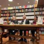 Manuel Pinto Coelho Instagram - A tarde de ontem marcará indelevelmente a memória de todos aqueles que nos agraciaram com a sua presença na Livraria Buchholz para o lançamento do meu novo livro, "Como Viver Sem Diabetes". Apresentamos agora algumas fotografias que eternizam estes momentos memoráveis. Um bem-haja a todos quantos encheram este magnífico espaço de cultura e saber, localizado bem no coração de Lisboa. Parte 1 de 2 @leya_portugal @leya_portugal @livrariabuchholz