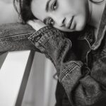 Manvita Kamath Instagram - In frame Actress : @realmanvitakamath 📸 . @sandeep.mv @_sunburstt_ Styled by : @varshini_janakiram @stilerush_by_varshinijanakiram 💄& 💇‍♀️ @abhilasha_kulkarni @harshasingh512 @thenichelabel Shot with @nikonindiaofficial #Z9 & lit with @profoto #B1x #manvithakamath #sandeepmv #portraitsbySMV #sunburstt #nikonZ9 #portrait Bangalore, India