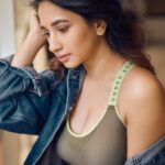 Manvita Kamath Instagram - In frame Actress : @realmanvitakamath 📸 . @sandeep.mv @_sunburstt_ Styled by : @varshini_janakiram @stilerush_by_varshinijanakiram 💄& 💇‍♀️ @abhilasha_kulkarni @harshasingh512 @thenichelabel Shot with @nikonindiaofficial #Z9 & lit with @profoto #B1x #manvithakamath #sandeepmv #portraitsbySMV #sunburstt #nikonZ9 #portrait Bangalore, India