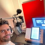 Marc Priestley Instagram - A morning of #WheelerDealer voice over in London today. 🎤