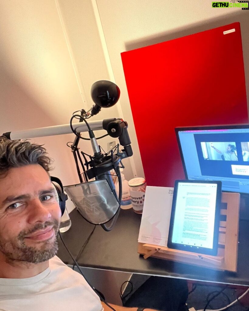 Marc Priestley Instagram - A morning of #WheelerDealer voice over in London today. 🎤