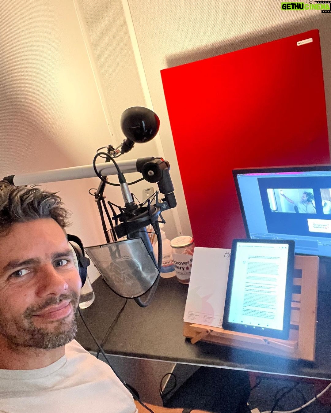 Marc Priestley Instagram - A morning of #WheelerDealer voice over in London today. 🎤