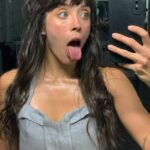Marcella Landeiro Instagram - 6 semanas, 5 cidades, 19 apresentações. nunca fui tão feliz. pra mim o palco é o melhor lugar do mundo, e que sorte a minha passar essa temporada ao lado dessas 3 mulheres tão admiráveis: @gabrielaleitelima @jackyleal e @thaiskuwae 🥹 teve muito choro, muita risada, muita sintonia, muito acolhimento, crescimento, amadurecimento, reconhecimento, cura, doação, respeito, carinho, memes e roxos. um agradecimento especial ao muso ensaiador @gleyssonmoreira que tem a mente mais criativa, pirada e bonita que já vi. te ver existir é um privilégio e ter seus olhos me guiando é uma honra. 🤤 gratidão imensa à equipe que tornou isso possível: @verabicalho @henriquerodovalho @marcidornelas @carvalhogisele @sergioteatro obrigada @quasarciadedanca obrigada @sesisp obrigada jesusinho. 🥹🫶🏼