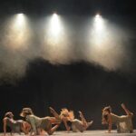 Marcella Landeiro Instagram - 6 semanas, 5 cidades, 19 apresentações. nunca fui tão feliz. pra mim o palco é o melhor lugar do mundo, e que sorte a minha passar essa temporada ao lado dessas 3 mulheres tão admiráveis: @gabrielaleitelima @jackyleal e @thaiskuwae 🥹 teve muito choro, muita risada, muita sintonia, muito acolhimento, crescimento, amadurecimento, reconhecimento, cura, doação, respeito, carinho, memes e roxos. um agradecimento especial ao muso ensaiador @gleyssonmoreira que tem a mente mais criativa, pirada e bonita que já vi. te ver existir é um privilégio e ter seus olhos me guiando é uma honra. 🤤 gratidão imensa à equipe que tornou isso possível: @verabicalho @henriquerodovalho @marcidornelas @carvalhogisele @sergioteatro obrigada @quasarciadedanca obrigada @sesisp obrigada jesusinho. 🥹🫶🏼