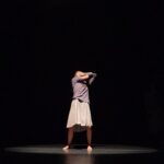 Marcella Landeiro Instagram - 6 semanas, 5 cidades, 19 apresentações. nunca fui tão feliz. pra mim o palco é o melhor lugar do mundo, e que sorte a minha passar essa temporada ao lado dessas 3 mulheres tão admiráveis: @gabrielaleitelima @jackyleal e @thaiskuwae 🥹 teve muito choro, muita risada, muita sintonia, muito acolhimento, crescimento, amadurecimento, reconhecimento, cura, doação, respeito, carinho, memes e roxos. um agradecimento especial ao muso ensaiador @gleyssonmoreira que tem a mente mais criativa, pirada e bonita que já vi. te ver existir é um privilégio e ter seus olhos me guiando é uma honra. 🤤 gratidão imensa à equipe que tornou isso possível: @verabicalho @henriquerodovalho @marcidornelas @carvalhogisele @sergioteatro obrigada @quasarciadedanca obrigada @sesisp obrigada jesusinho. 🥹🫶🏼