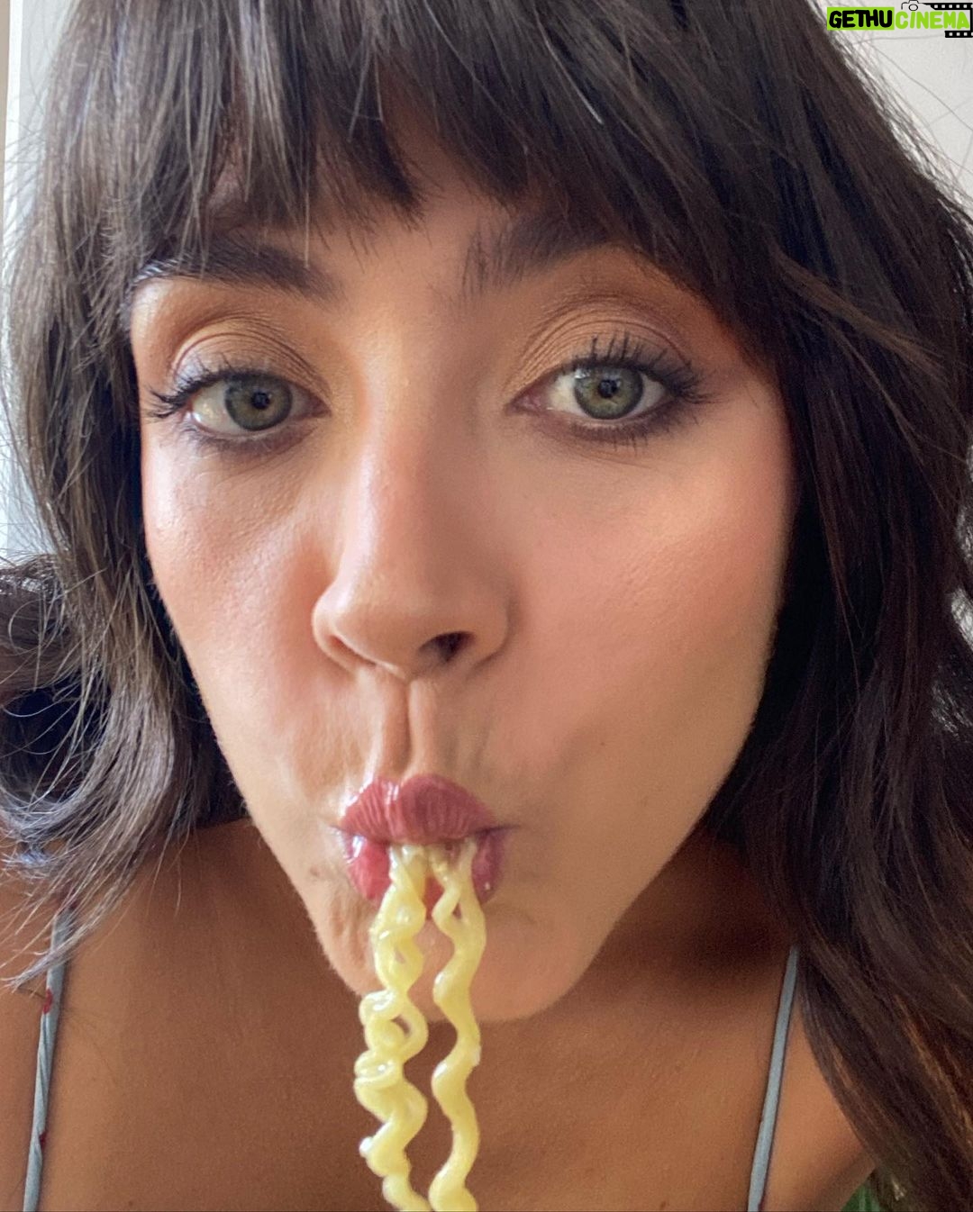 Marcella Landeiro Instagram - carrossel casamenteiro