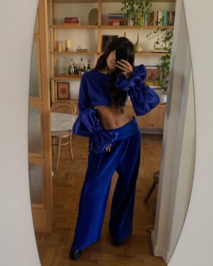 Marcella Landeiro Instagram - até hoje eu tô na dúvida de qual look usar num evento que eu já fui. obrigada por me confundir, @anacaetanoc