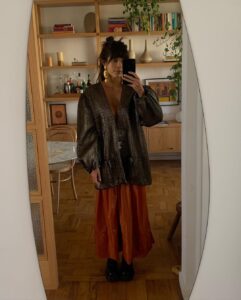 Marcella Landeiro Instagram - até hoje eu tô na dúvida de qual look usar num evento que eu já fui. obrigada por me confundir, @anacaetanoc