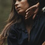 Marcella Landeiro Instagram - @humacosmetica é uma marca de produtos para a pele que proporcionam um verdadeiro banho de floresta 🌳 que honra poder manifestar minha beleza através de movimentos inspirados na natureza para esse lançamento tão incrível. vem aí 👀 #manifestesuabeleza captação e edição: @othiago_______