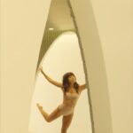Marcella Landeiro Instagram – A beleza é a graça em movimento!
Arte, dança, corpo, movimento, delicadeza, fluidez…
Nosso ambiente foi pensado para que vocês flutuem em emoções e sensações, e experimente o prazer de ser cuidado!
Agradecimento especial a essa paciente e artista maravilhosa que brilha em tudo que faz! @marlandeiro Brookfield Towers