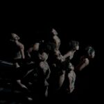 Marcella Landeiro Instagram - giro de noticias 1. estreia do espetáculo “menos da metade” da @quasarciadedanca 2. viciada em expresso laranja 3. falha no som porém terminamos a capela 4. feliz ✨ 5. minha cena preferida do espetáculo 6. imagina o estado do meu cabelo depois de várias apresentações com terra? 7. preciso apenas de um cosmopolitan e meu @zerezes pra viver 8. prova de figurino e espelho sujo 9. ensaios 10. melhor lugar do mundo