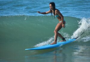 Marcella Landeiro Instagram - albinho de fotos do esporte mais gostoso que existe 🌊