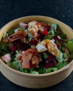 Marcella Landeiro Instagram - só pra avisar que eu comecei uma curadoria de opções vegetarianas em goiânia no @goianiavegetariana 😋 Goiânia, Brazil