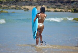 Marcella Landeiro Instagram - albinho de fotos do esporte mais gostoso que existe 🌊