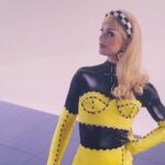Marcia Marcia Marcia Instagram - CLOCK the song playing during my shoot 😍 Some Promo/Ruveal BTS 💛🖤💛🖤 #rupaulsdragrace #promo New York, New York