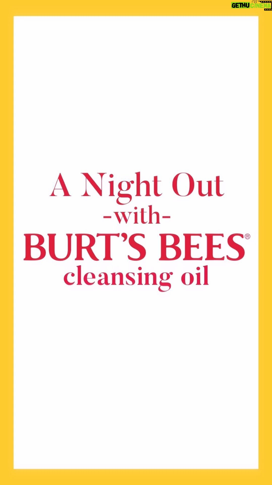 Marcia Marcia Marcia Instagram - #AD We all know how difficult it can be to remove our makeup after a long night out. Luckily, @burtsbees has the #1 Cleansing Oil*, featuring a unique blend of Coconut and Argan Oils that leaves my skin looking, and feeling clean and healthy! If only putting the makeup on was as easy as taking it off with Burt’s Bees cleansing oil! *based on IRI MULO unit sales data, as of 5.21.23 #theburtsbeat