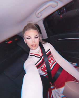 Marcia Marcia Marcia Instagram - The gigs I get to do at home, with the people I love are the most special to me. The respect and admiration I have for NYC nightlife is overwhelming❤️🤍❤️🤍
Thank you to everyone involved in ‘Glee Dollar Bill” (including those who I didn’t get pictures with) 
Thank you especially to @themackmackey & @andrewoverton for including me!!