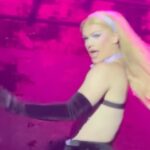 Marcia Marcia Marcia Instagram - Singing directly to @itstayce 🩵🤭 3 Dollar Bill