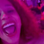 Mari Oliveira Instagram - minha primeira vez no prêmio multishow depois de anos como espectadora e não podia ser mais emocionante vendo o mesmo ser repensado por pelas mãos de amigos tão criativos pra contemplar toda a genialidade da nossa música brasileira! ⭐️ um parabéns pra firma @tvglobo @multishow e todos os envolvidos nessa noite linda de viver! . look tudo mais uma vez de @carolhungriabrand