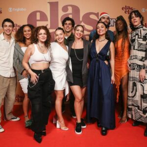 Mari Oliveira Instagram - nós 7 e nós todos vivendo com muito amor e ansiedade tudo isso ♥️ que alegria estar compartilhando isso com vocês! #elasporelas