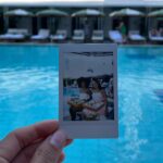 Mari Oliveira Instagram - manhã deliciosa na piscina mais icônica do rio de janeiro 💛 #100DoCopa Belmond Copacabana Palace